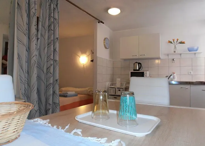 Lucija Apartment *
