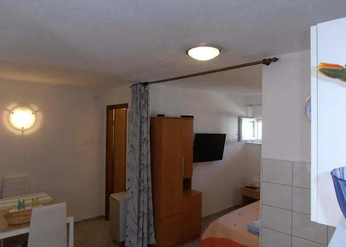 Lucija Apartment *